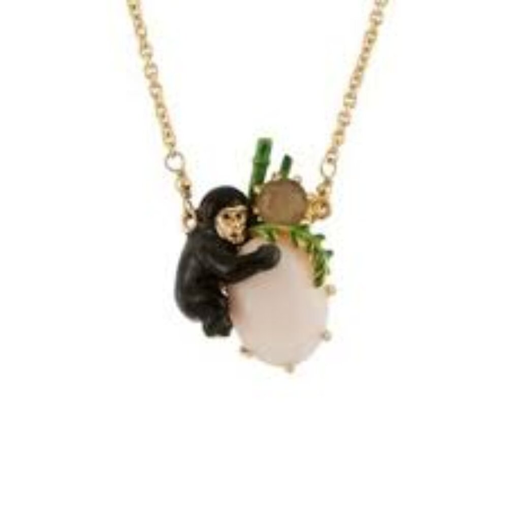 Les Nereides Obscurité Ostentatoire Pale Pink Stone & Gorilla Necklace